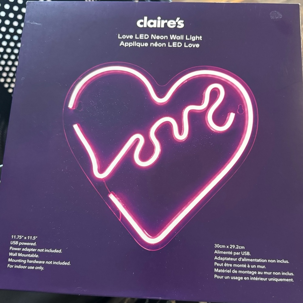 Claire's Pink Love LED Neon Wall Light